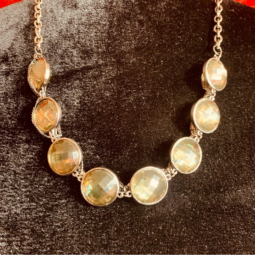 Vera Wang Green Necklace & Bracelet Set